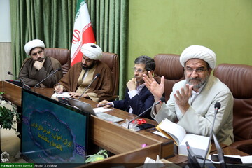 کتاب «ایران، اخوان و خیزش‌های عربی»؛ غنای پژوهش‌های میدانی در کنار کاستی‌های ساختاری