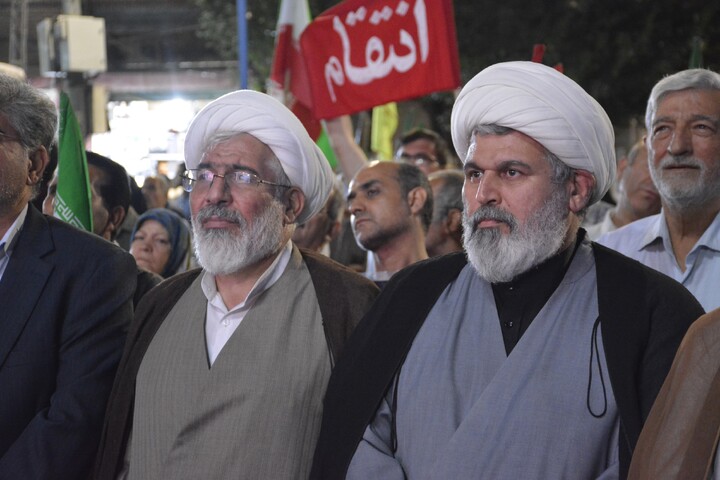 تصاویر/ سخنرانی معاون تبلیغ و امور فرهنگی حوزه علمیه در تجمع شبانه مردم ارومیه