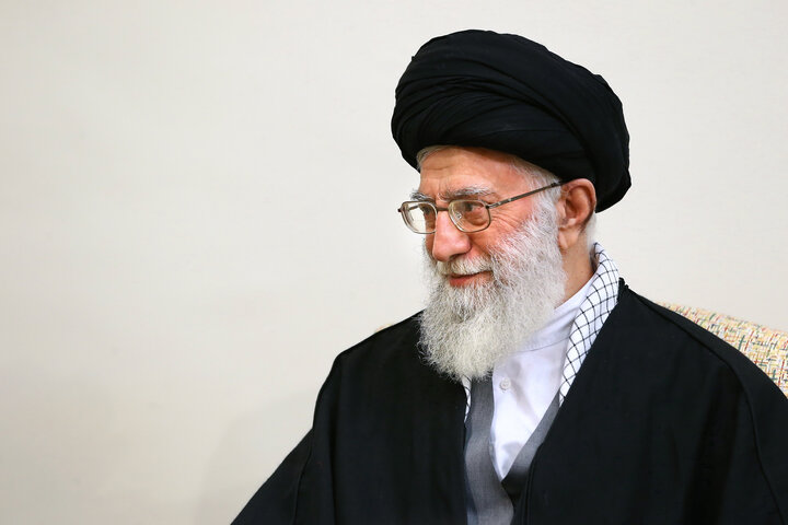شهید آیت‌الله العظمی حسینی‌ خامنه‌ای