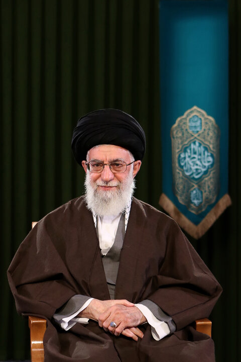شهید آیت‌الله العظمی حسینی‌ خامنه‌ای