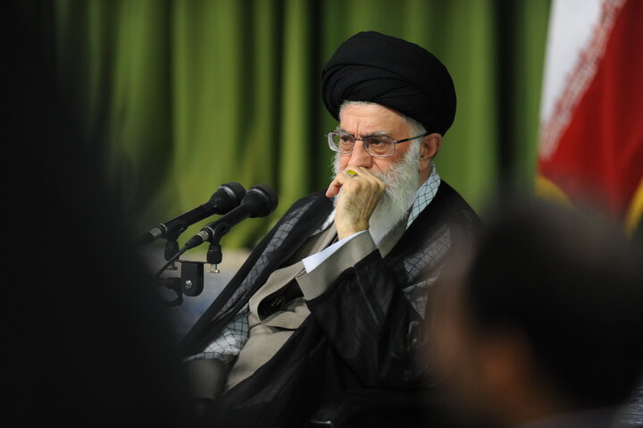 شهید آیت‌الله العظمی حسینی‌ خامنه‌ای