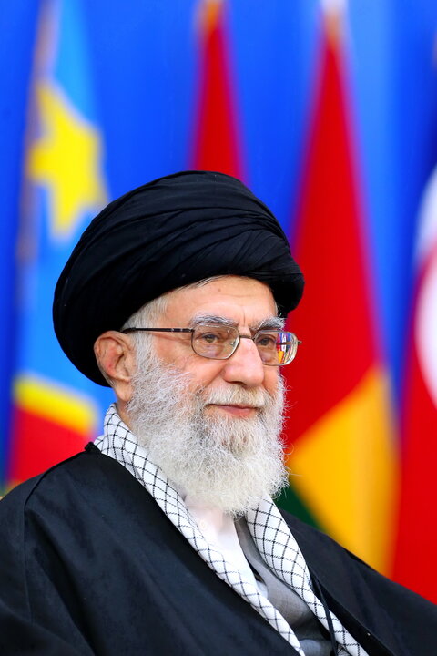 شهید آیت‌الله العظمی حسینی‌ خامنه‌ای