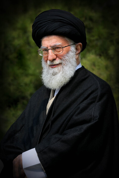 شهید آیت‌الله العظمی حسینی‌ خامنه‌ای