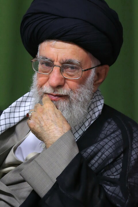 شهید آیت‌الله العظمی حسینی‌ خامنه‌ای