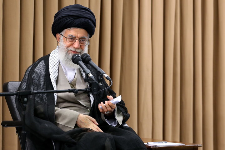 شهید آیت‌الله العظمی حسینی‌ خامنه‌ای