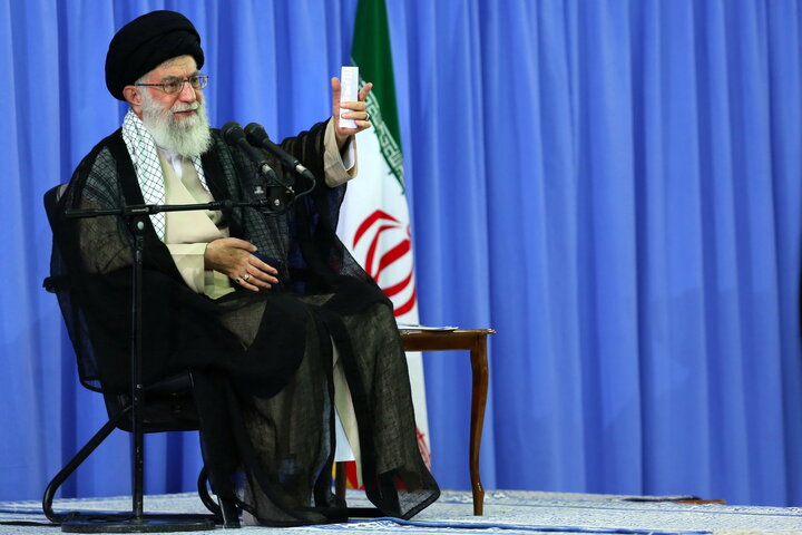 شهید آیت‌الله العظمی حسینی‌ خامنه‌ای