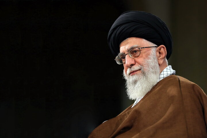 شهید آیت‌الله العظمی حسینی‌ خامنه‌ای