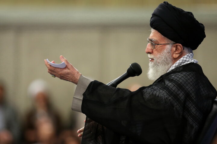 شهید آیت‌الله العظمی حسینی‌ خامنه‌ای