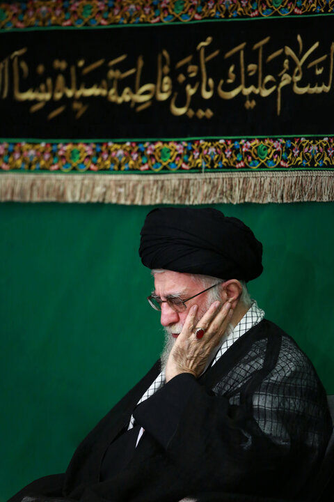 شهید آیت‌الله العظمی حسینی‌ خامنه‌ای