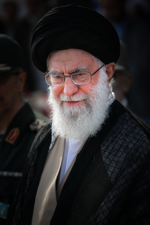 شهید آیت‌الله العظمی حسینی‌ خامنه‌ای
