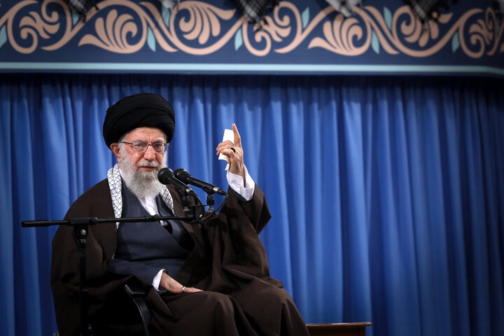 شهید آیت‌الله العظمی حسینی‌ خامنه‌ای