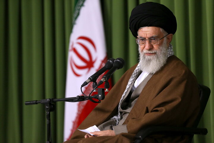 شهید آیت‌الله العظمی حسینی‌ خامنه‌ای