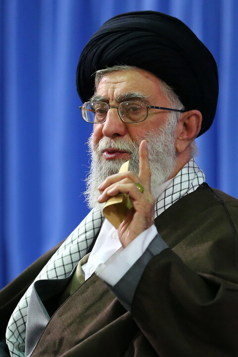 شهید آیت‌الله العظمی حسینی‌ خامنه‌ای