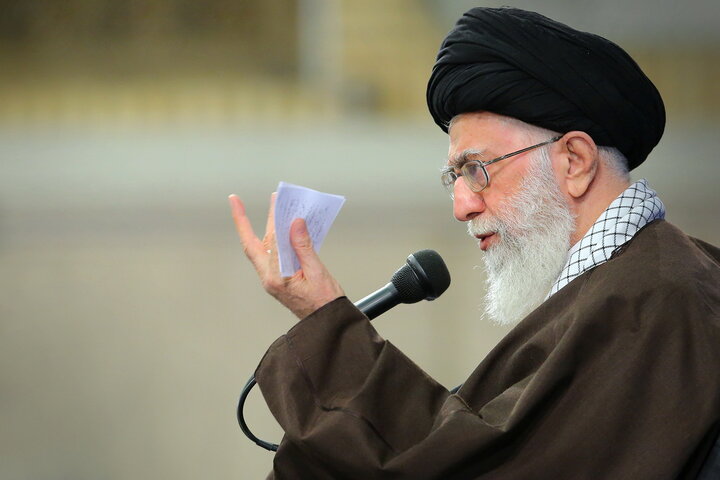 شهید آیت‌الله العظمی حسینی‌ خامنه‌ای