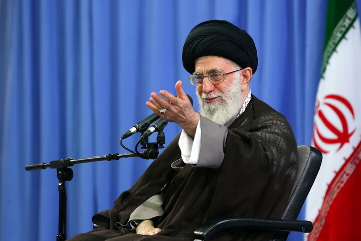 شهید آیت‌الله العظمی حسینی‌ خامنه‌ای