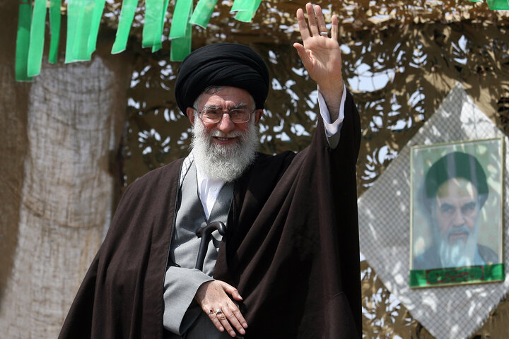 شهید آیت‌الله العظمی حسینی‌ خامنه‌ای