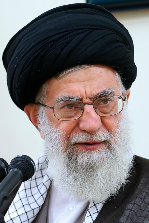 شهید آیت‌الله العظمی حسینی‌ خامنه‌ای