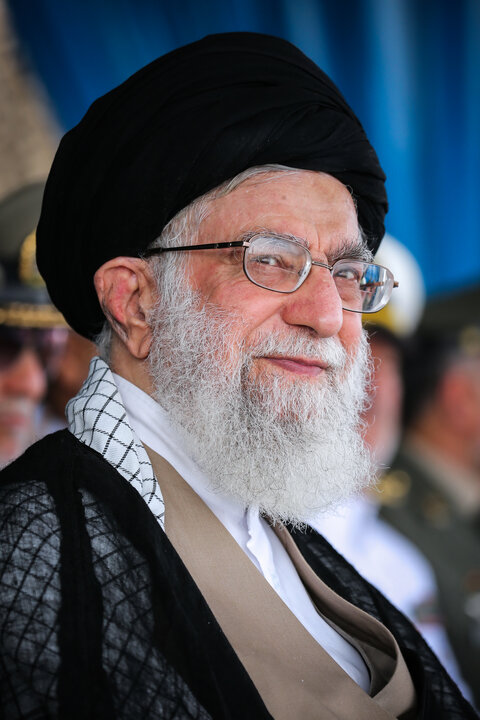 شهید آیت‌الله العظمی حسینی‌ خامنه‌ای