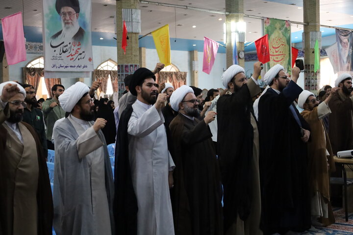 تصاویر/ آیین آغاز سال تحصیلی مدارس علمیه شهرستان زابل