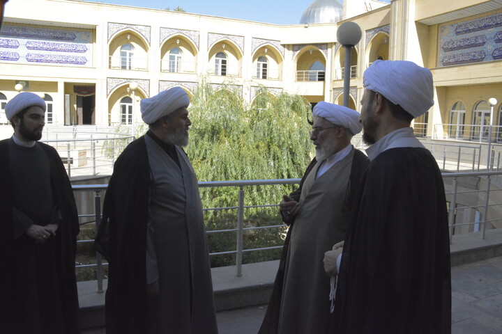 تصاویر/ بازدید معاون تبلیغ حوزه های علمیه از مدرسه علمیه امام خامنه ای ارومیه