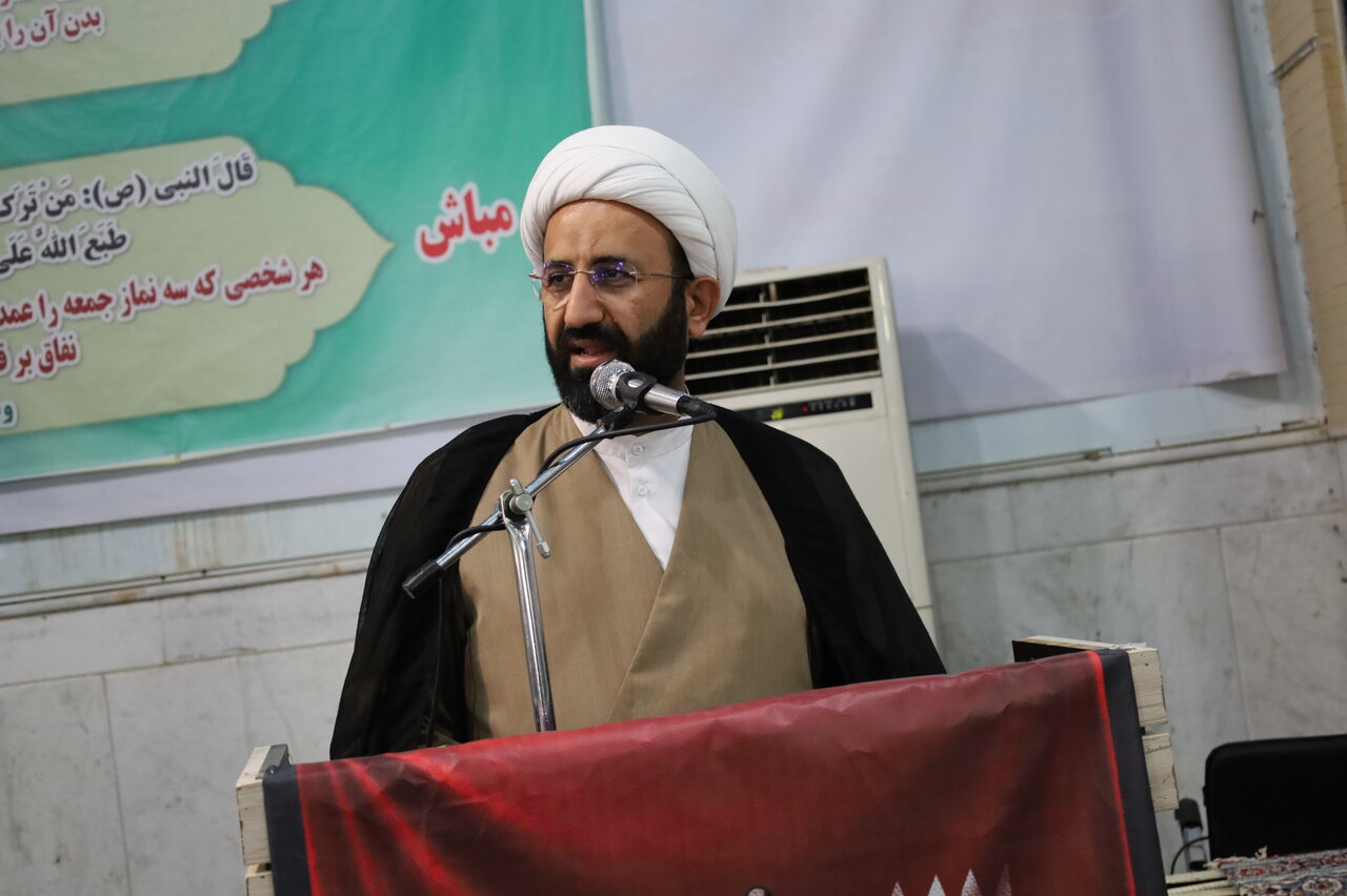 طلاب خود را برای نقش‌آفرینی موثر در این کارزار تمدنی آماده کنند