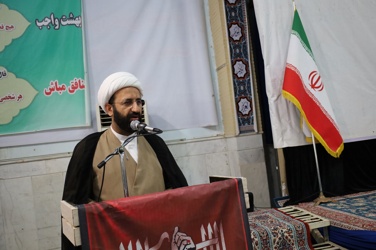 طلاب خود را برای نقش‌آفرینی موثر در این کارزار تمدنی آماده کنند