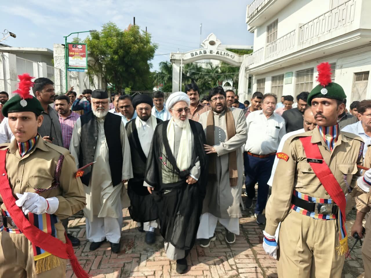 अहले-बैत की शिक्षाएं केवल बयान करने के लिए नहीं, बल्कि हमारे चरित्र में दिखाई देनी चाहिए: डॉ. हकीम इलाही