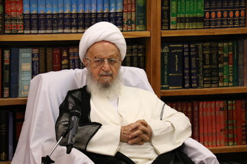 حفظ امید و تقویت روحیه مکتبی، استقامت و پایمردی در دل آحاد مردم/ زنده نگه داشتن یاد شهدای روحانی وظیفه‌ای همگانی