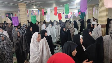 تصاویر/ اقامه نماز جمعه الیگودرز