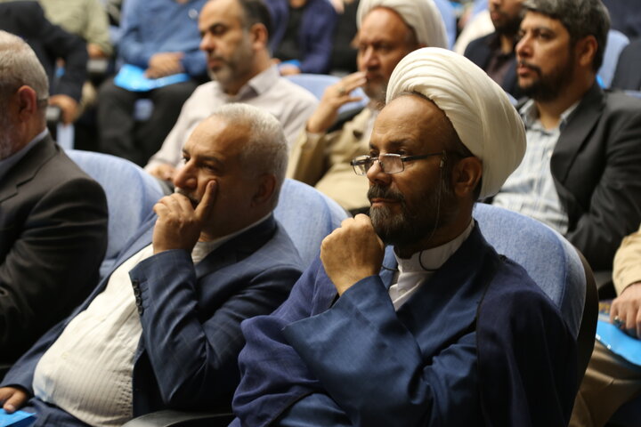 همایش ملی آینده پژوهی و علوم انسانی