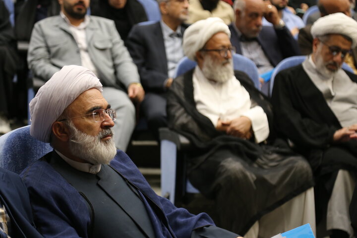 همایش ملی آینده پژوهی و علوم انسانی