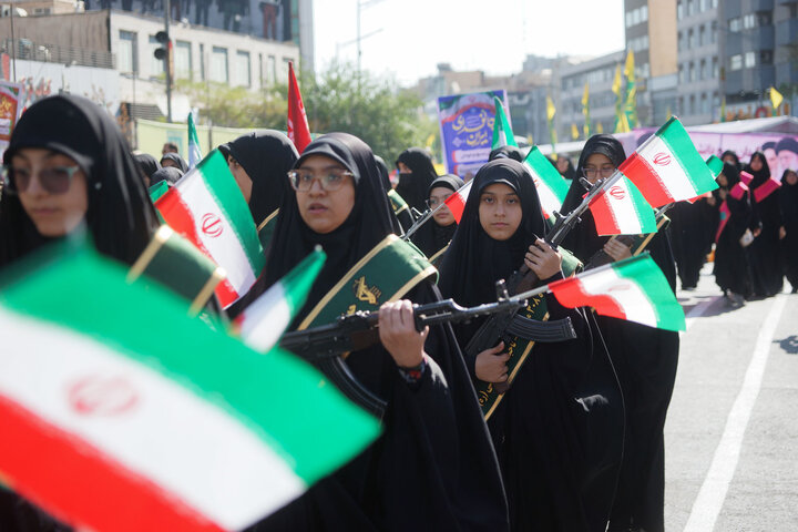 تصاویر؛ ۳۱۳ هزار جان‌فدای ایران