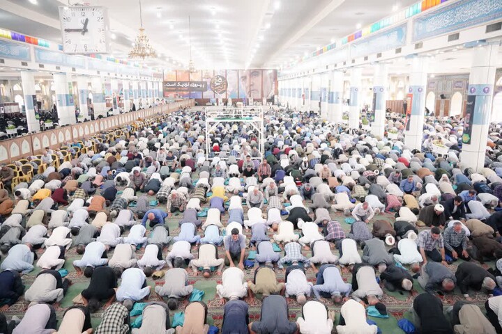 تصاویر/ اقامه نمازجمعه شهر کرمان