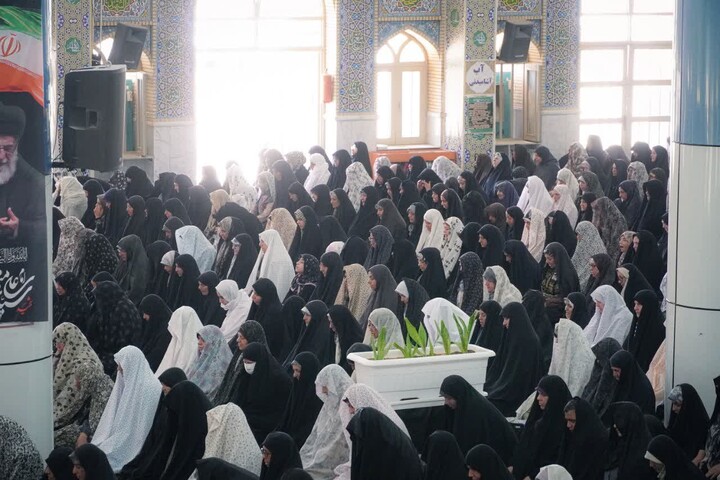 تصاویر/ اقامه نمازجمعه شهر کرمان