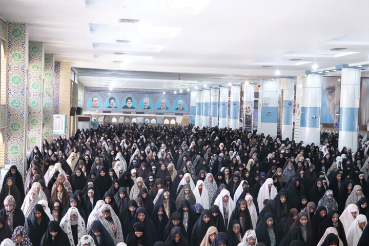 تصاویر/ اقامه نمازجمعه شهر کرمان