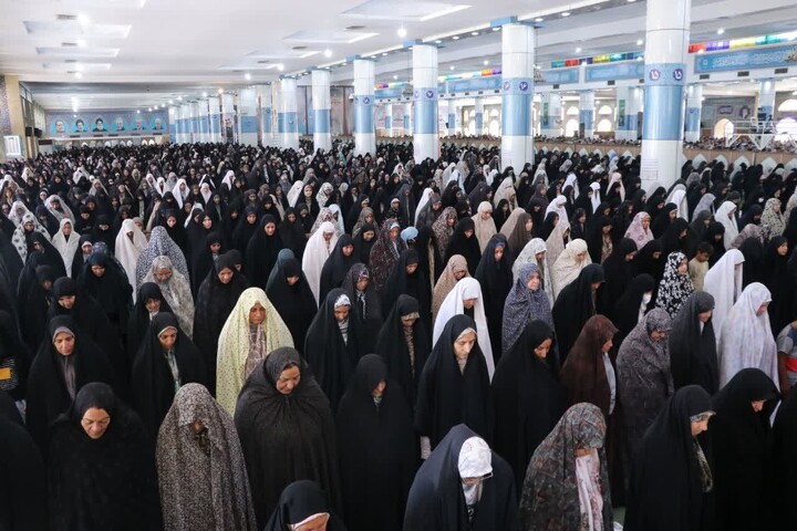 تصاویر/ اقامه نمازجمعه شهر کرمان