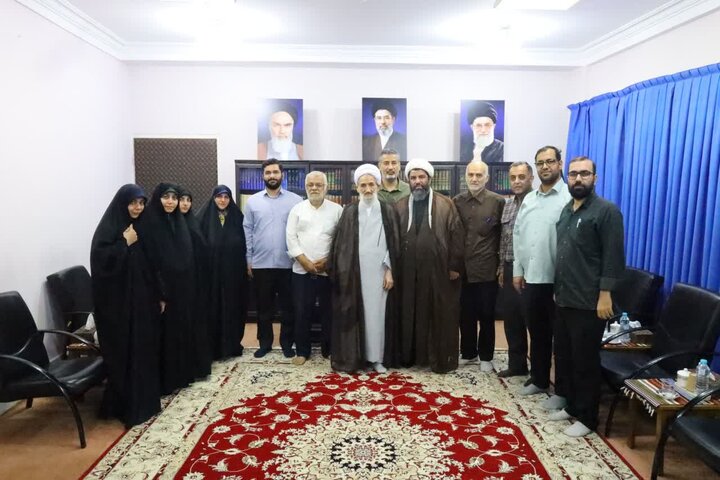 دیدار امام جماعت و اعضای هیات امنا مسجد امام حسین(ع) کوی پاسدار ساری «مسجد نمونه استان مازندران در سال ۱۴۰۵» با نماینده ولی فقیه مازندران