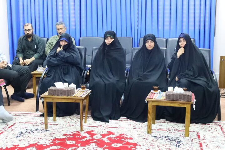 دیدار امام جماعت و اعضای هیات امنا مسجد امام حسین(ع) کوی پاسدار ساری «مسجد نمونه استان مازندران در سال ۱۴۰۵» با نماینده ولی فقیه مازندران