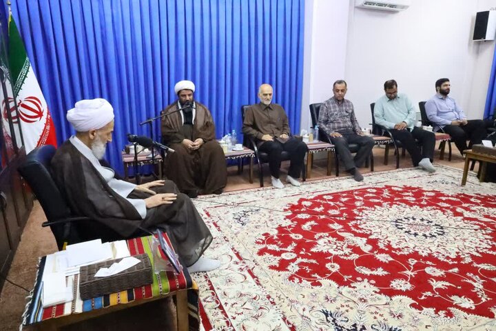 دیدار امام جماعت و اعضای هیات امنا مسجد امام حسین(ع) کوی پاسدار ساری «مسجد نمونه استان مازندران در سال ۱۴۰۵» با نماینده ولی فقیه مازندران