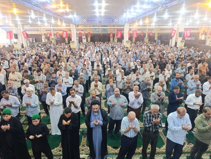 نماز جمعه بوشهر به روایت تصویر