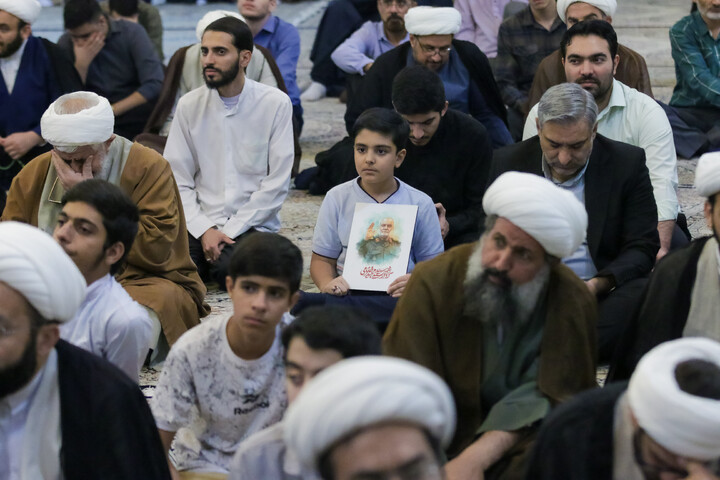 تصاویر/ مراسم بزرگداشت شهدای طلبه و روحانی استان فارس در جنگ رمضان