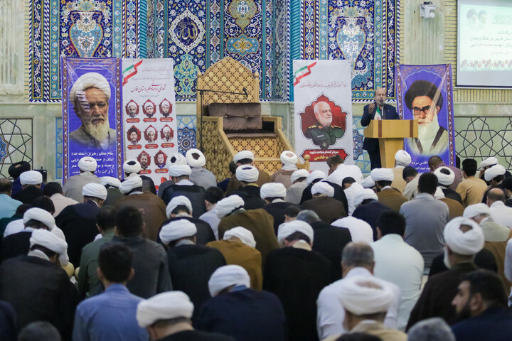 تصاویر/ مراسم بزرگداشت شهدای طلبه و روحانی استان فارس در جنگ رمضان