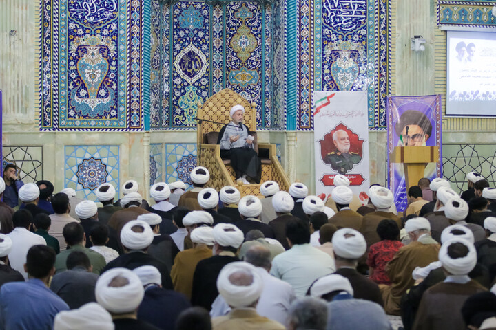 تصاویر/ مراسم بزرگداشت شهدای طلبه و روحانی استان فارس در جنگ رمضان