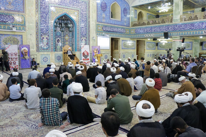 تصاویر/ مراسم بزرگداشت شهدای طلبه و روحانی استان فارس در جنگ رمضان