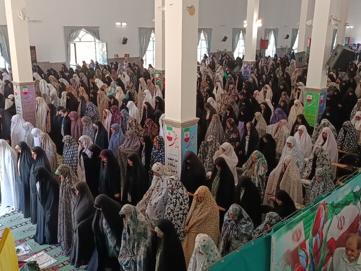 تصاویر/اقامه نماز عبادی سیاسی جمعه در ساوه