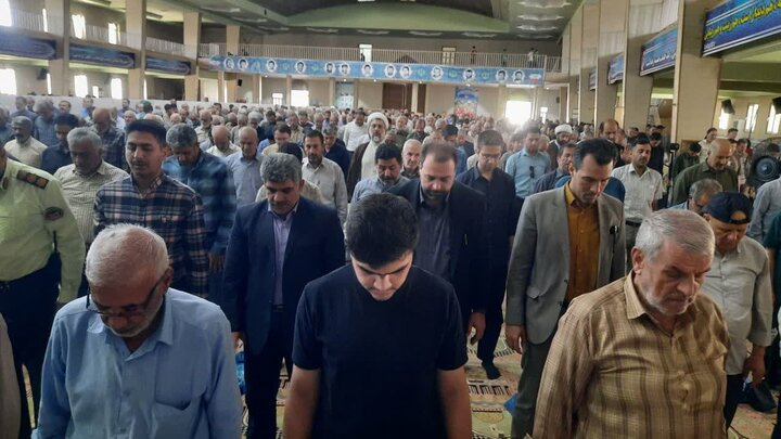 تصاویر/اقامه نماز عبادی سیاسی جمعه در خمین
