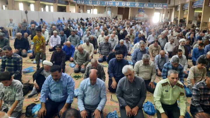تصاویر/اقامه نماز عبادی سیاسی جمعه در خمین