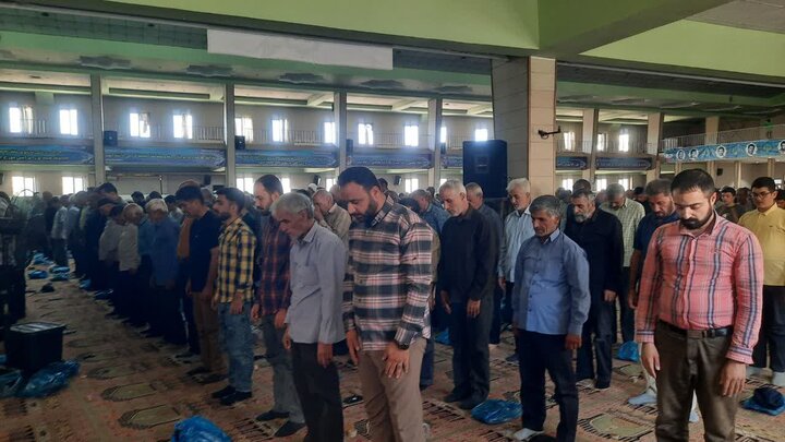 تصاویر/اقامه نماز عبادی سیاسی جمعه در خمین