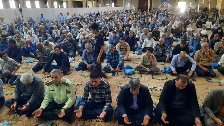 تصاویر/اقامه نماز عبادی سیاسی جمعه در خمین