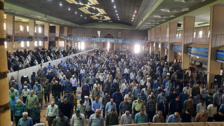 تصاویر/اقامه نماز عبادی سیاسی جمعه در خمین